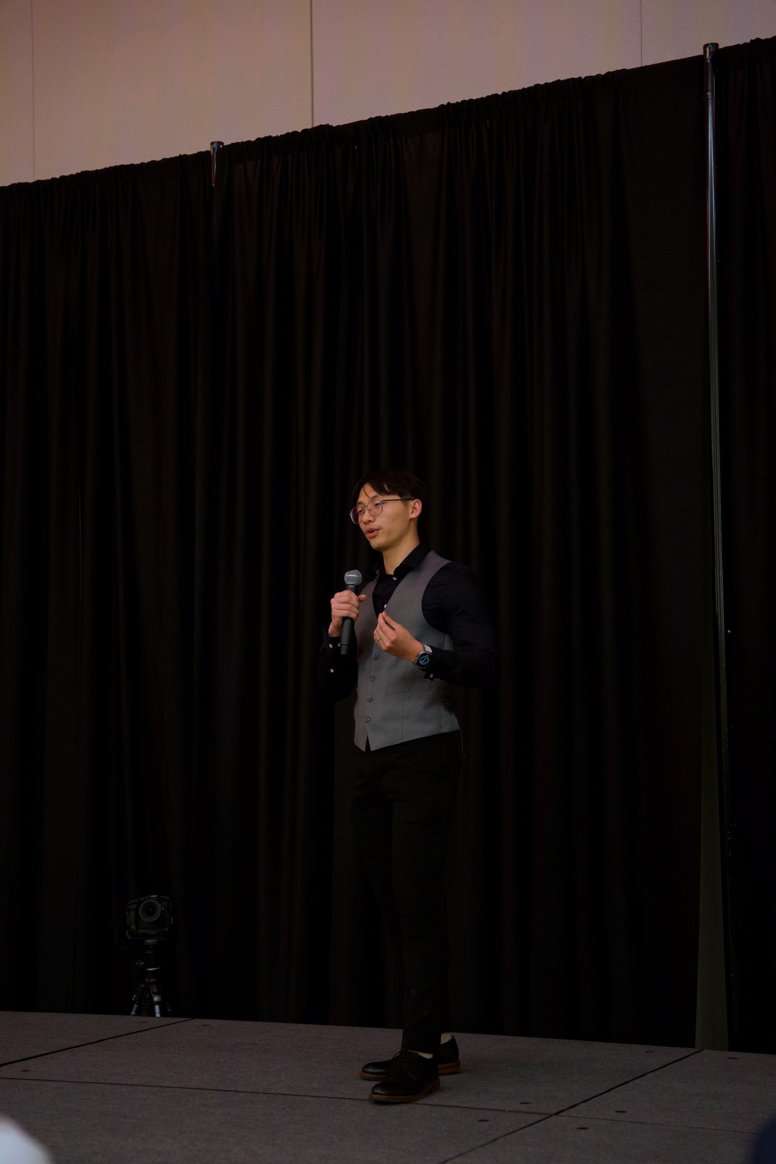 Matt presenting Tripure at VenturePack Challenge